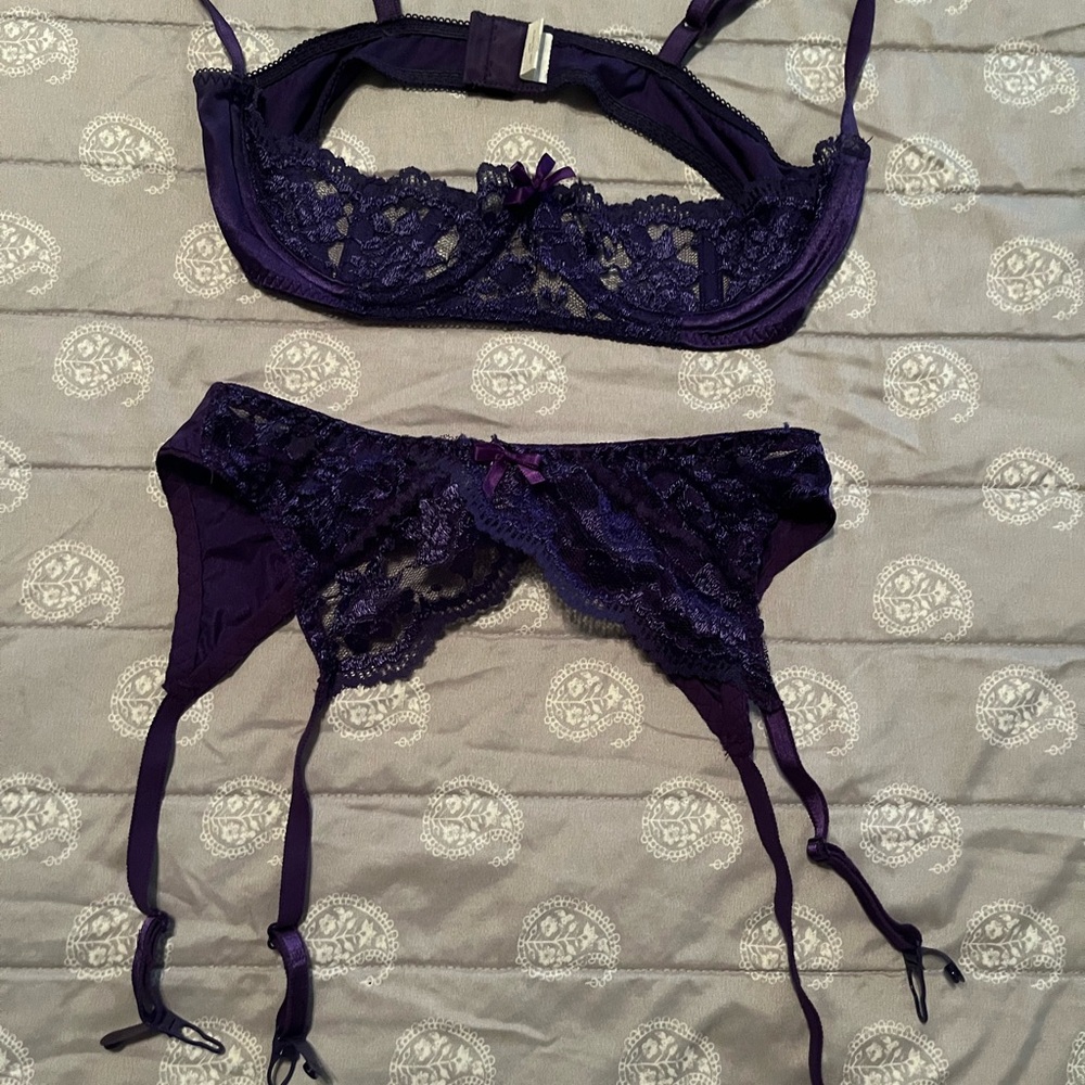 Purple Lace Lingerie Set with Garter - Women Intimates
